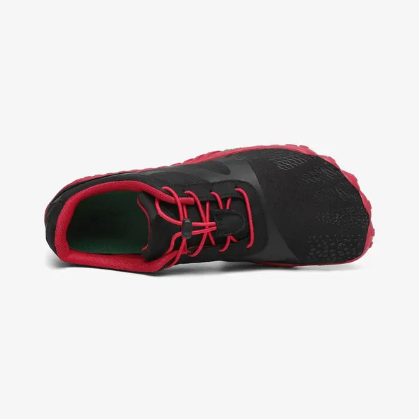 Barefoot trail trainer, black and red