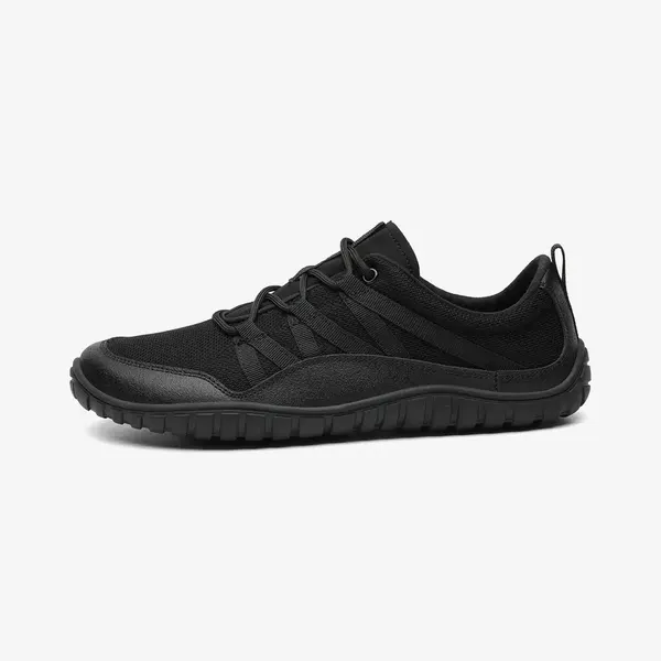 Black barefoot trainer