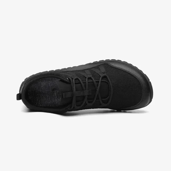 Black barefoot trainer