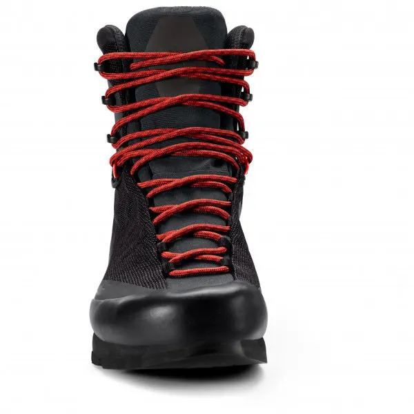 Mountaineering boot