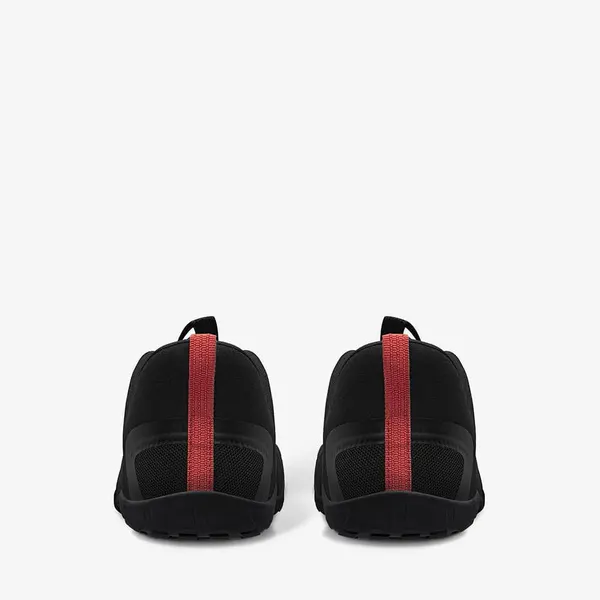 Barefoot trainer, black with red tabs