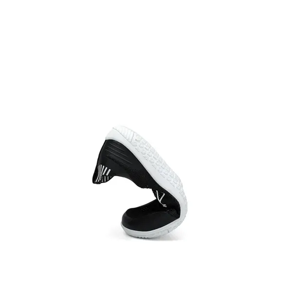 Mesh barefoot sneaker