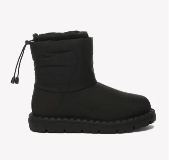Quilted snow boot, black