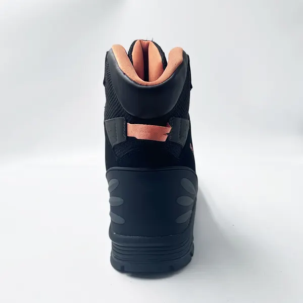 Waterproof hiking boot, black and salmon