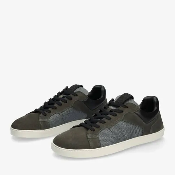Suede barefoot court sneaker