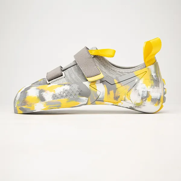 Camo climbing shoe