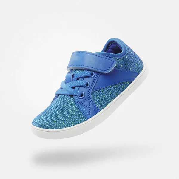Kids’ barefoot strap shoe